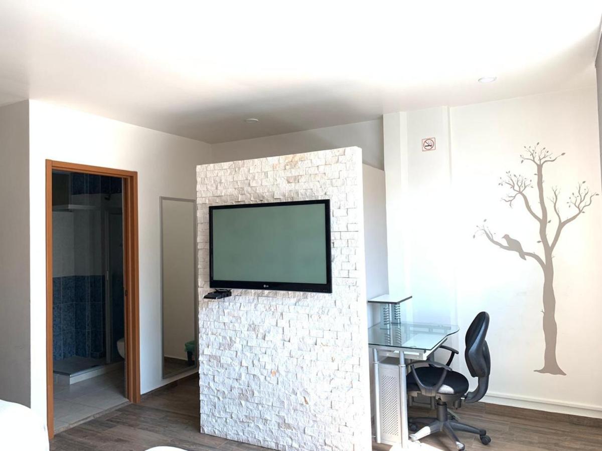 Hotel Alcazar Poza Rica Екстериор снимка