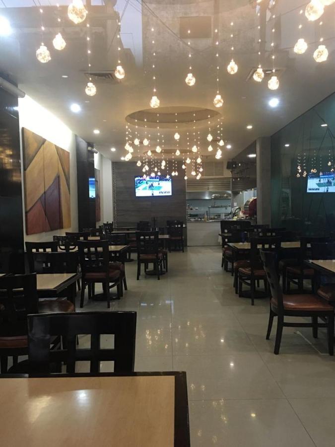 Hotel Alcazar Poza Rica Екстериор снимка